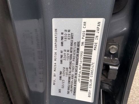 Used 2023 MAZDA MAZDA3 s image 6