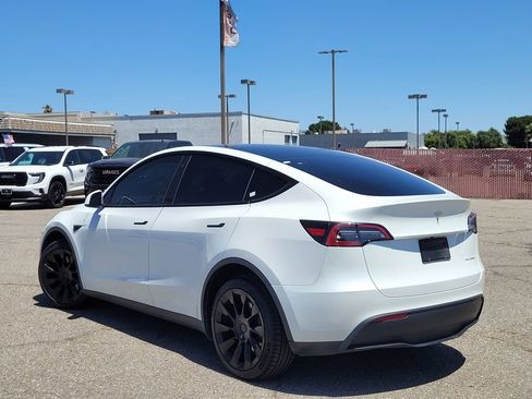 Used 2023 Tesla Model Y Long Range AWD/4WD image 5