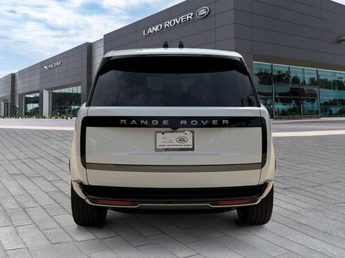 New 2026 Land Rover Range Rover Long Wheelbase SE AWD/4WD image 4