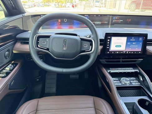 New 2026 Lincoln Nautilus Reserve w/ Jet Appearance Package AWD/4WD image 17