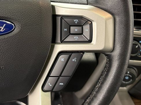 Used 2020 Ford F150 Lariat w/ Equipment Group 502A Luxury AWD/4WD image 17