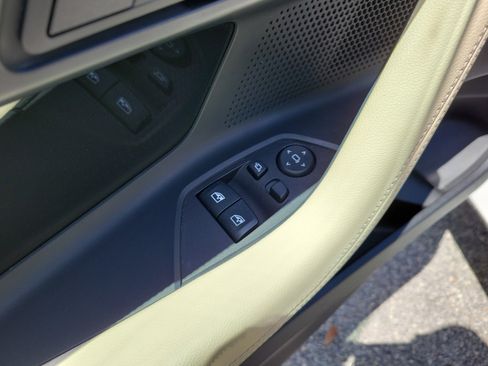 Certified 2024 BMW 230i Coupe w/ Premium Package RWD image 16
