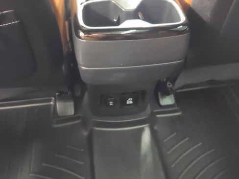 Used 2025 Kia Telluride SX Prestige X-Pro AWD/4WD image 16