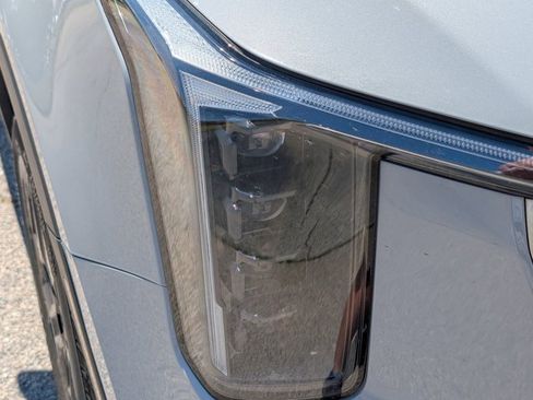 Used 2025 Kia Sorento S w/ Panoramic Sunroof Package FWD image 8