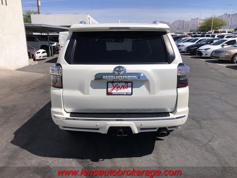Used 2017 Toyota 4Runner Limited AWD/4WD image 7