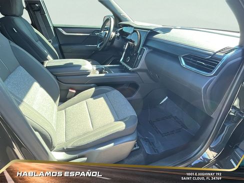 Used 2025 GMC Acadia Elevation image 32