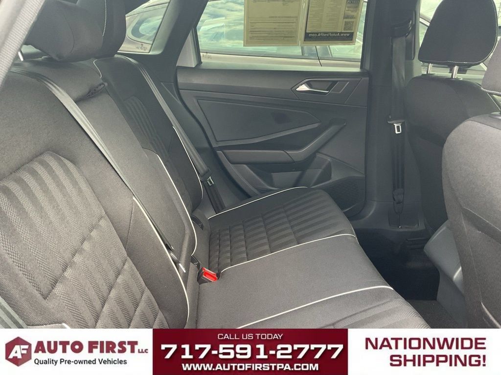 Used 2023 Volkswagen Jetta Sport FWD image 15