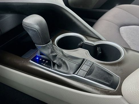 Used 2023 Toyota Camry LE image 24