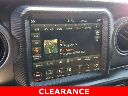 Used 2022 Jeep Gladiator Sport AWD/4WD image 17
