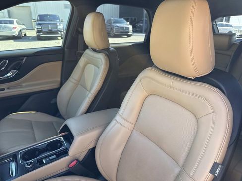 Certified 2022 Lincoln Corsair Reserve w/ Equipment Group 201A image 21