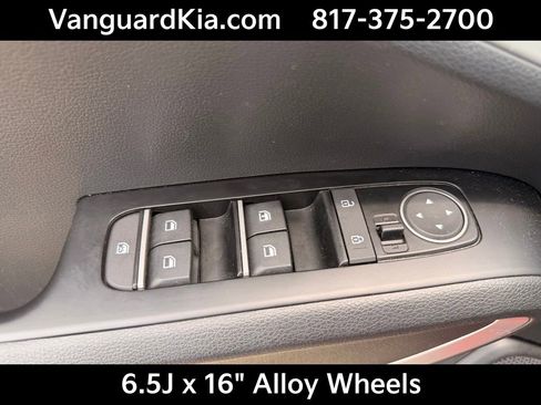 Certified 2024 Kia Soul S FWD image 18