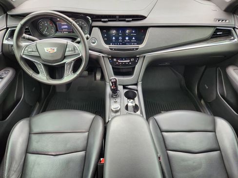 Certified 2022 Cadillac XT5 Premium Luxury w/ Technology Package FWD image 9