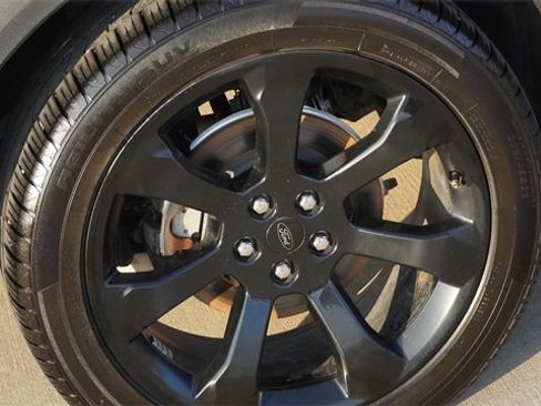 Used 2023 Ford Explorer ST-Line w/ Class IV Trailer Tow Package image 11