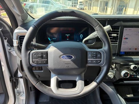 Used 2025 Ford F250 Lariat w/ Tremor Off-Road Package AWD/4WD image 19