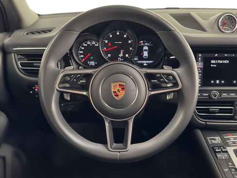 Used 2020 Porsche Macan image 20