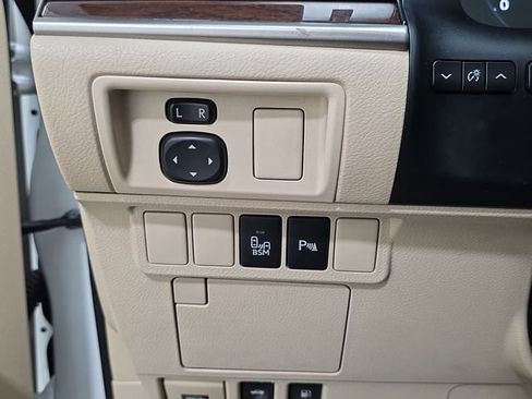 Used 2013 Lexus ES 350 w/ Luxury Pkg FWD image 26