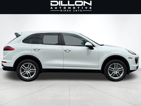 Used 2018 Porsche Cayenne AWD/4WD image 3