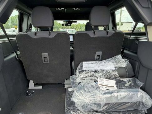 New 2026 Ford Bronco 2-Door w/ Sasquatch Package AWD/4WD image 32
