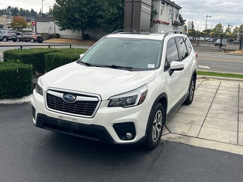 Used 2021 Subaru Forester Premium w/ Popular Package #1 AWD/4WD image 3