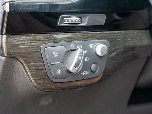 Used 2019 Audi Q7 3.0T Prestige w/ Prestige Package AWD/4WD image 37