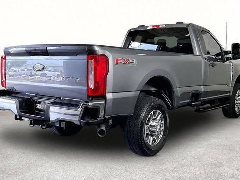 Used 2025 Ford F350 XLT w/ FX4 Off-Road Package AWD/4WD image 4