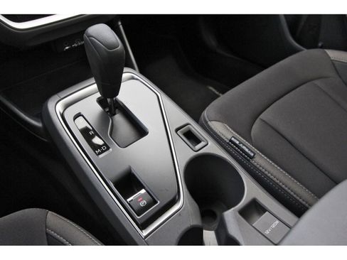 Used 2025 Subaru Crosstrek 2.0i Premium image 28