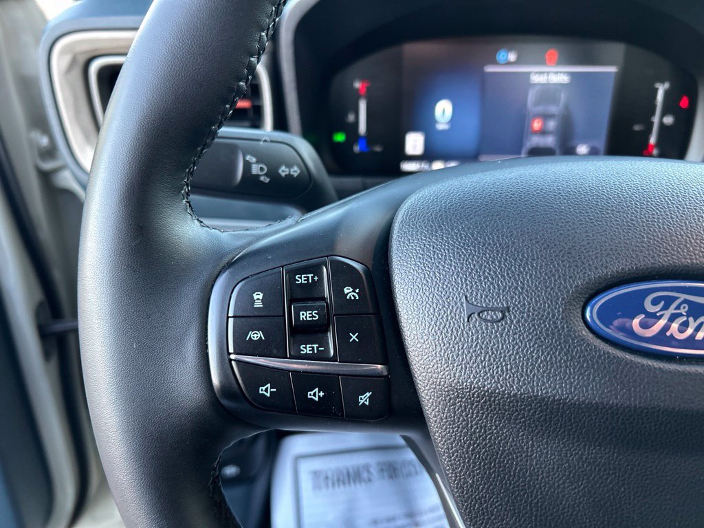 Used 2025 Ford Maverick Lariat w/ 4K Tow Package AWD/4WD image 18