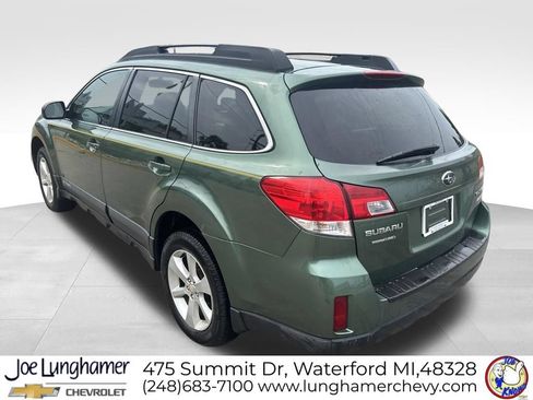 Used 2013 Subaru Outback 2.5i Premium w/ All-Weather Pkg AWD/4WD image 5