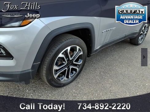 Certified 2022 Jeep Compass Limited AWD/4WD image 5