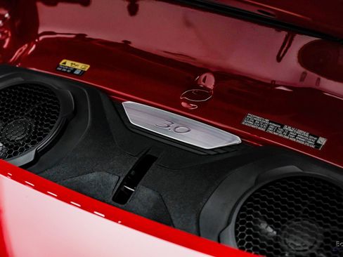 Used 2024 Porsche 911 Carrera w/ Premium Package image 81