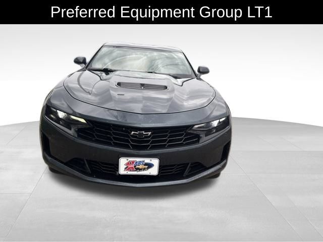 Used 2020 Chevrolet Camaro LT RWD image 2