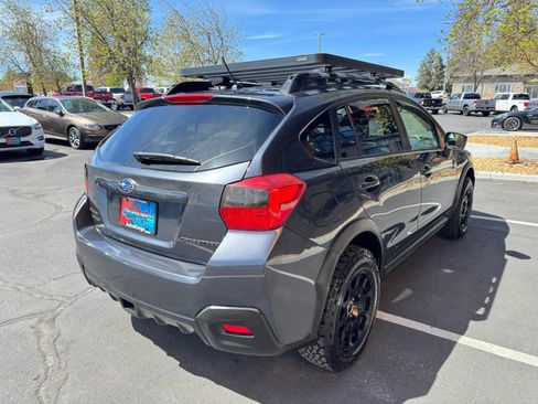 Used 2017 Subaru Crosstrek 2.0i Premium w/ Moonroof Package AWD/4WD image 5