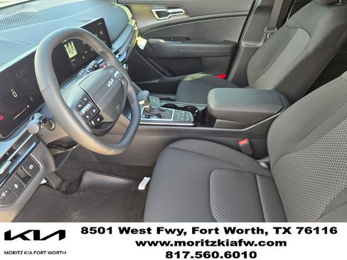 New 2026 Kia Sportage LX FWD image 11