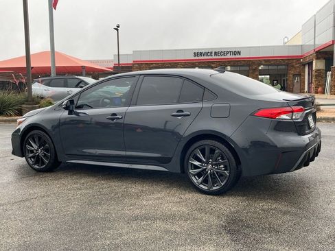 Used 2026 Toyota Corolla SE image 6