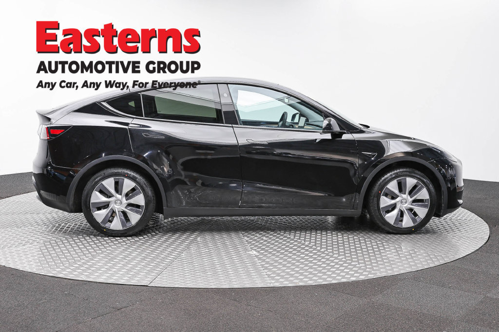Used 2023 Tesla Model Y Long Range AWD/4WD image 4