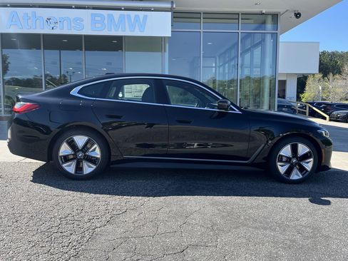 Used 2025 BMW i4 eDrive40 w/ Parking Assistance Package image 9