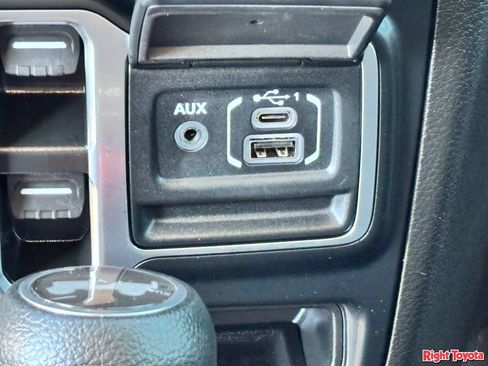 Used 2024 Jeep Wrangler Unlimited Sport AWD/4WD image 26