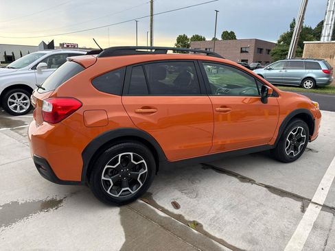 Used 2015 Subaru Crosstrek 2.0i Premium AWD/4WD image 10