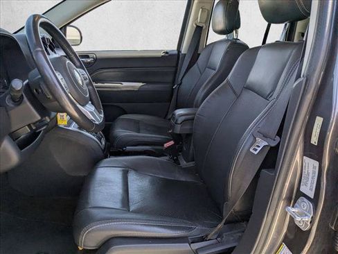 Used 2015 Jeep Compass High Altitude FWD image 13