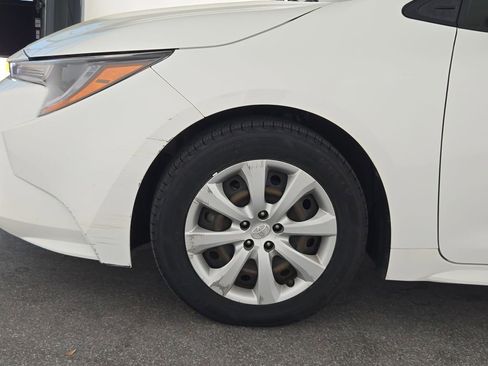 Used 2022 Toyota Corolla LE image 36