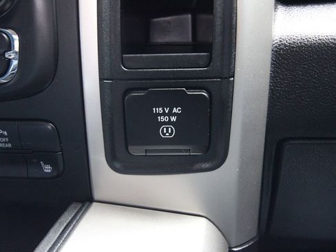 Used 2019 RAM 1500 Classic Warlock AWD/4WD image 30