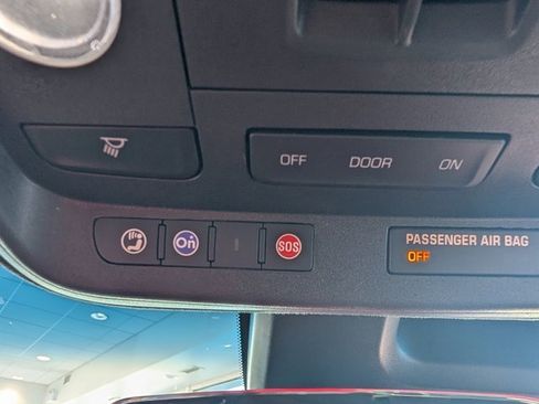 Used 2016 Cadillac CTS V w/ Luxury Package image 18