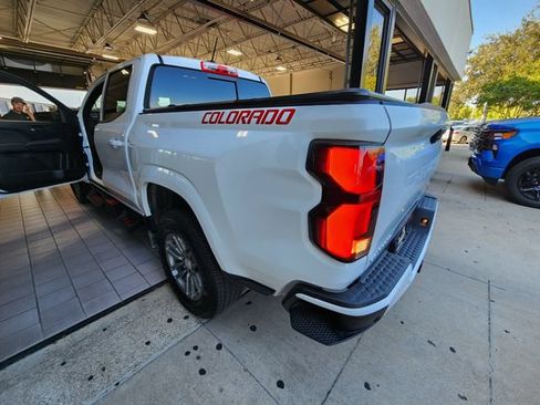 Used 2025 Chevrolet Colorado LT w/ LT Convenience Package RWD image 5