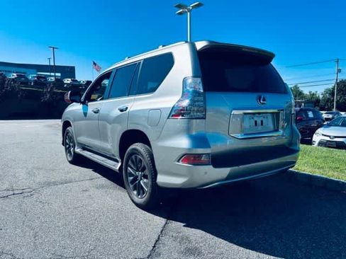 Used 2023 Lexus GX 460 Premium w/ Premium Package AWD/4WD image 6