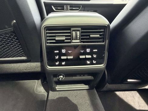Certified 2026 Porsche Cayenne AWD/4WD image 14