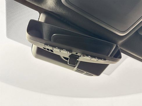 Certified 2025 Toyota 4Runner Trailhunter AWD/4WD image 38