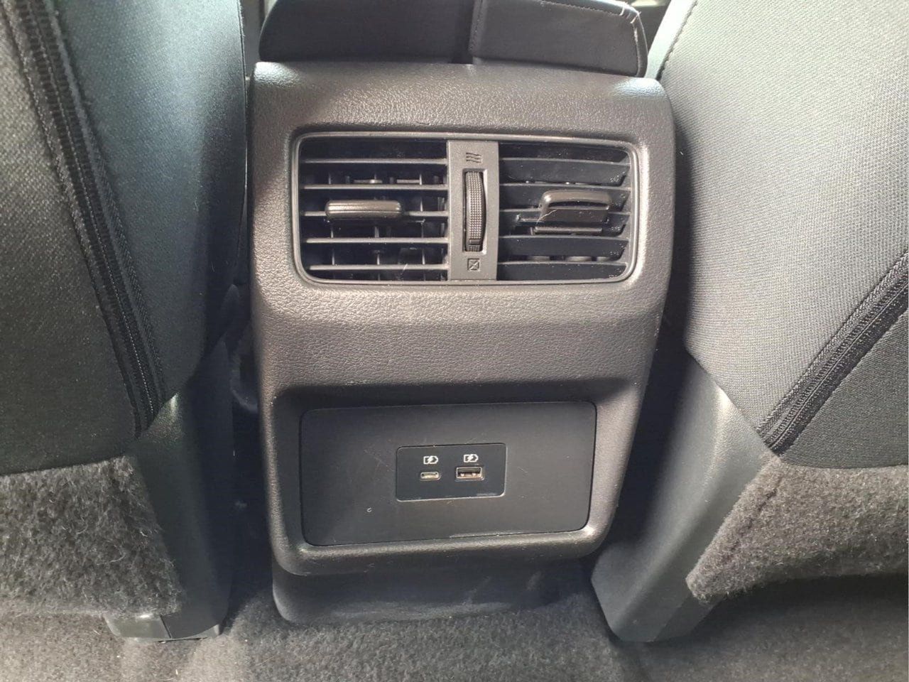 Used 2023 Nissan Rogue SV AWD/4WD image 13