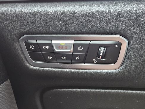 Used 2020 BMW X7 xDrive40i w/ Premium Package image 24