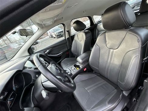 Used 2014 Ford Focus Titanium image 15