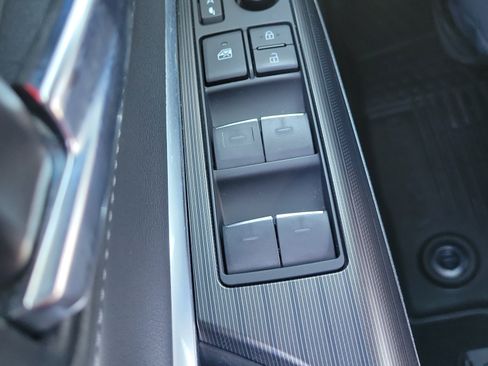 Used 2023 Toyota Venza Nightshade AWD/4WD image 24